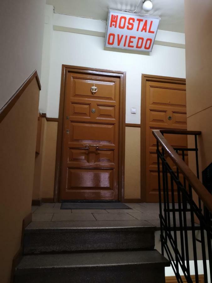 Hostal Oviedo Leão Exterior foto